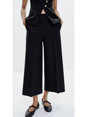 Zara Black Culotte Pants Wide-Leg Style Size Medium Side Zip Closure